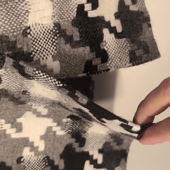 Loft Ann Taylor Black and White tweed Skirt Size Large - Picture 10 of 12